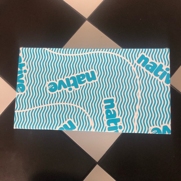 ::SOLD:: NWT Turquoise & Pink ‘Miles’ Flats Crocs - Picture 11 of 13